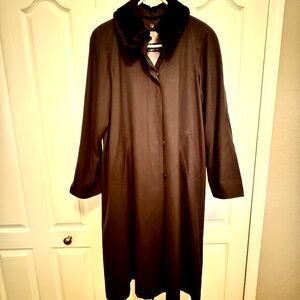 Zara Black Trench Coat with Elegant Faux Fur & detachable wool lining